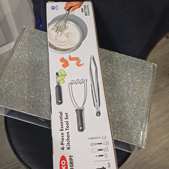 OXO Good Grips 4-PC Essential Kitchen Tool Set - Picture 12 of 13